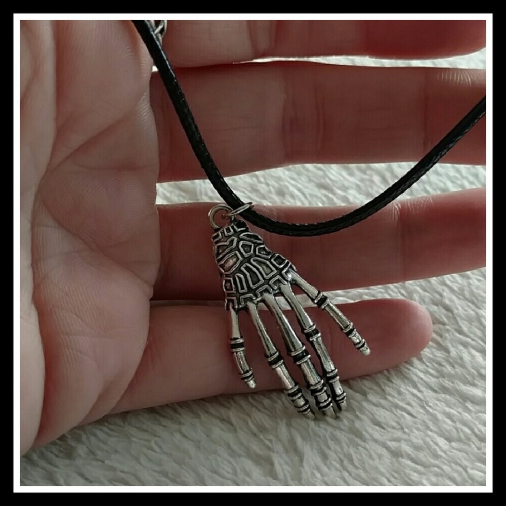 New Set of 4 Celtic, Horror Beautiful necklace set - Picture 3 of 5